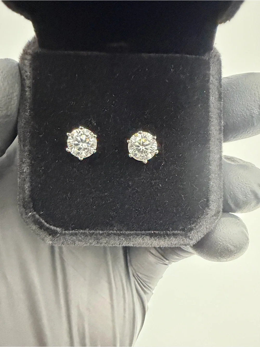 1.00 Ct Round Cut D VVS1 Lab Grown Diamond Stud Earrings in 925 Sterling Silver